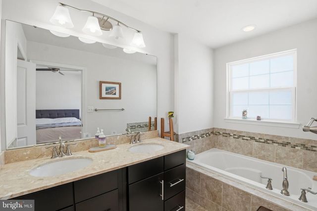 5308 DAVIS POINT LN, Greenbelt, MD 20770