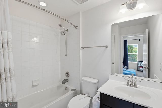 5308 DAVIS POINT LN, Greenbelt, MD 20770