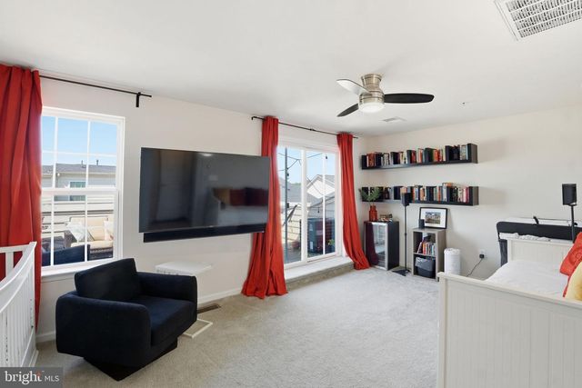 5308 DAVIS POINT LN, Greenbelt, MD 20770