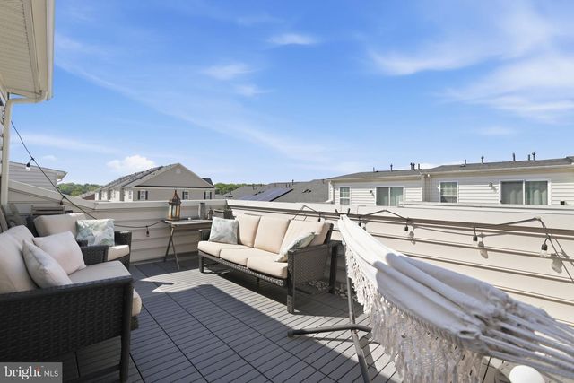 5308 DAVIS POINT LN, Greenbelt, MD 20770