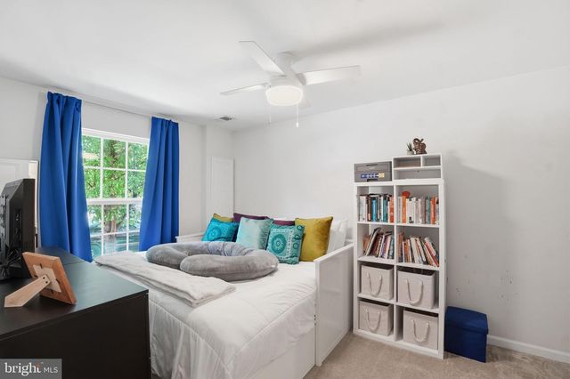5308 DAVIS POINT LN, Greenbelt, MD 20770