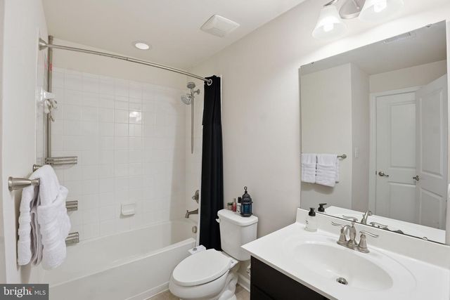 5308 DAVIS POINT LN, Greenbelt, MD 20770