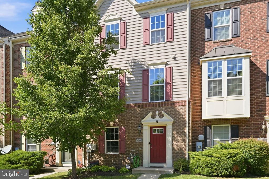 5308 DAVIS POINT LN, Greenbelt, MD 20770