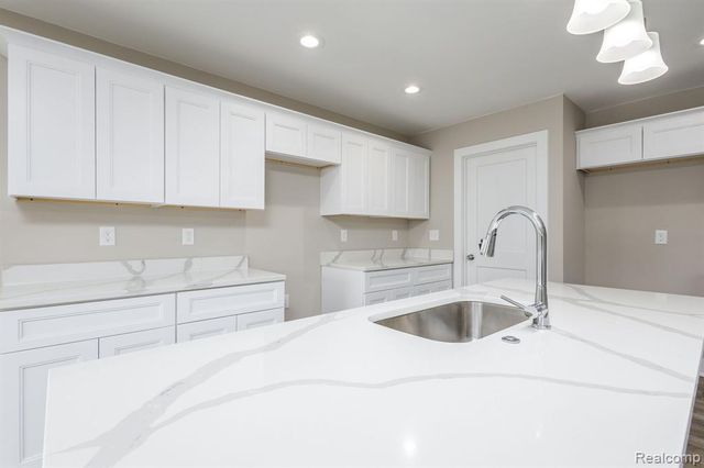 2339 Clifden, Davison, MI 48423