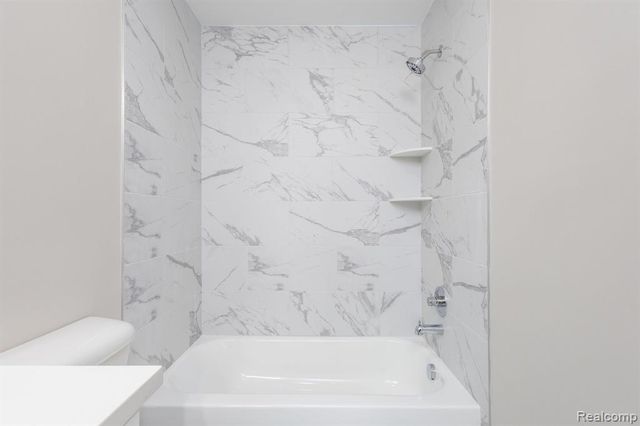 2339 Clifden, Davison, MI 48423