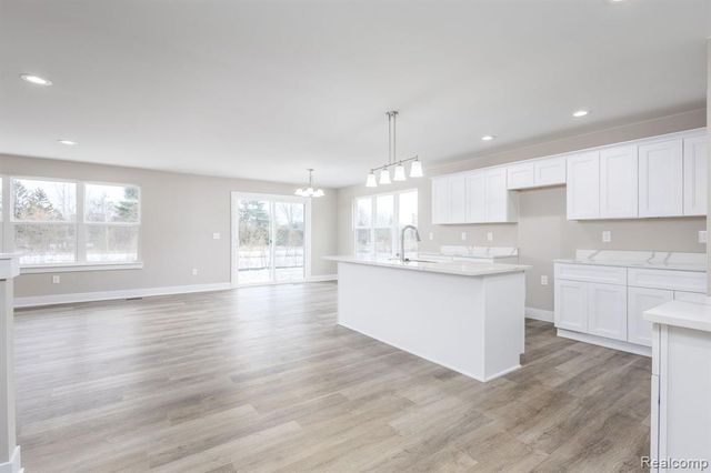 2339 Clifden, Davison, MI 48423