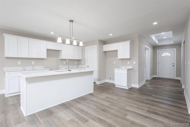 2339 Clifden, Davison, MI 48423