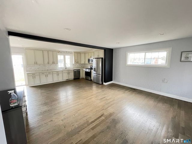 111 Vanguard Street, Bridgeport, CT 06606