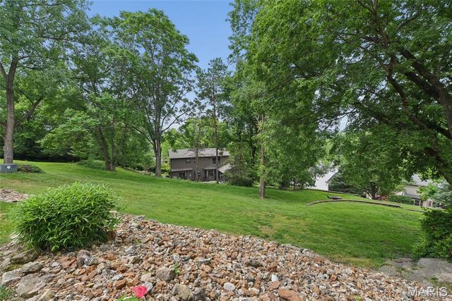 13116 Huntercreek Ridge Road, St Louis, MO 63131