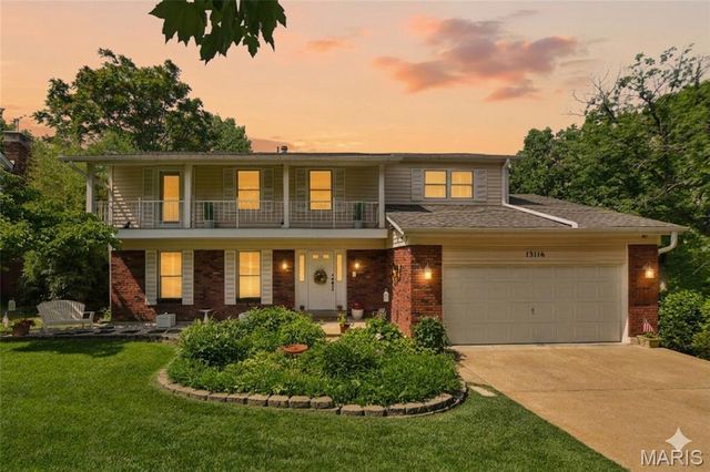 13116 Huntercreek Ridge Road, St Louis, MO 63131