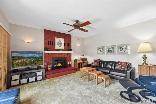 13116 Huntercreek Ridge Road, St Louis, MO 63131