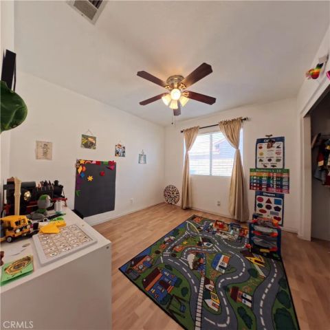 5851 Evergem, Palmdale, CA 93552
