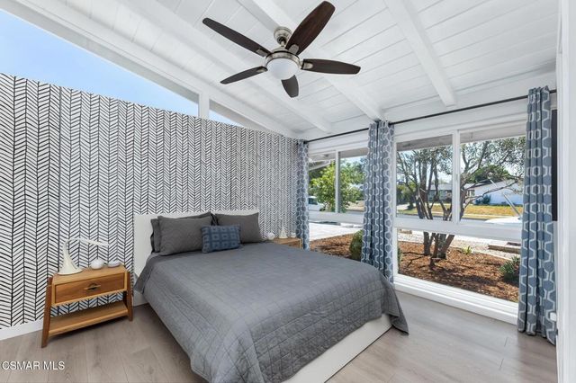9401 Valjean Avenue, North Hills, CA 91343