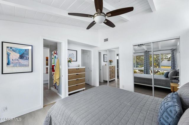 9401 Valjean Avenue, North Hills, CA 91343