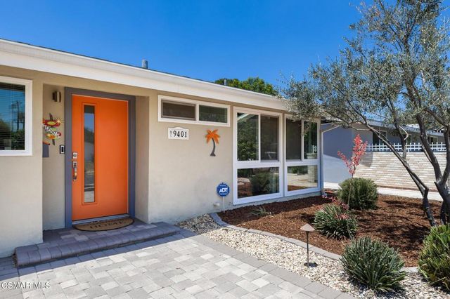9401 Valjean Avenue, North Hills, CA 91343