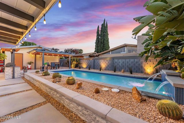 9401 Valjean Avenue, North Hills, CA 91343
