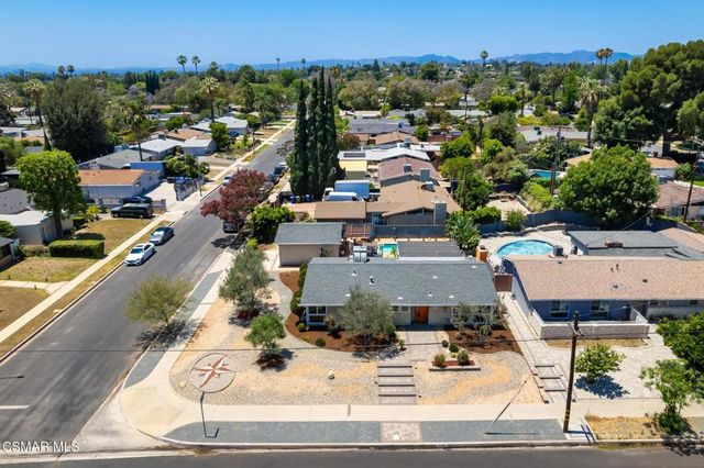 9401 Valjean Avenue, North Hills, CA 91343
