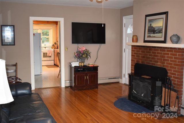 25 Cypress Road, Marion, NC 28752