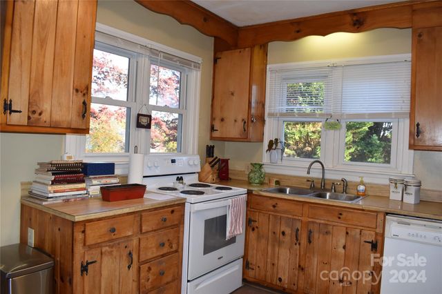25 Cypress Road, Marion, NC 28752