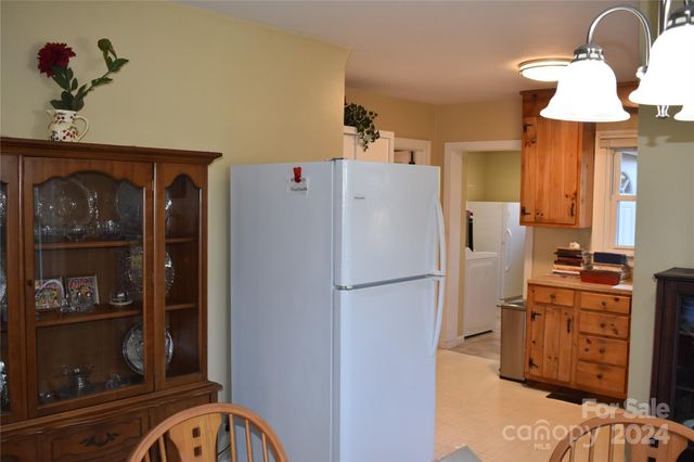 25 Cypress Road, Marion, NC 28752