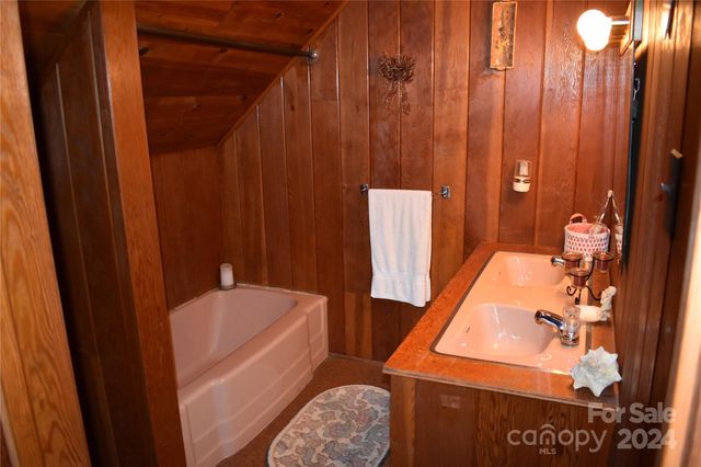 25 Cypress Road, Marion, NC 28752