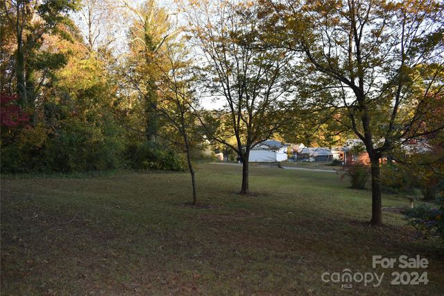 25 Cypress Road, Marion, NC 28752