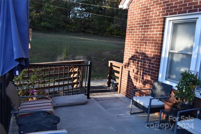 25 Cypress Road, Marion, NC 28752