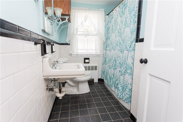 499 Squantum Drive, Warwick, RI 02888