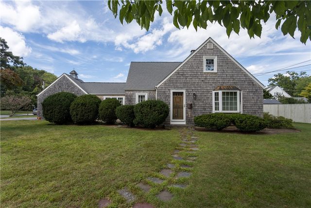 499 Squantum Drive, Warwick, RI 02888