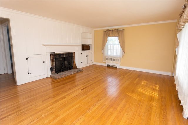 499 Squantum Drive, Warwick, RI 02888