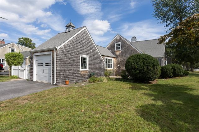 499 Squantum Drive, Warwick, RI 02888