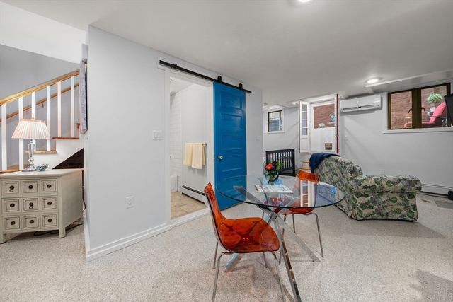 26 Unity St 1, Boston, MA 02113