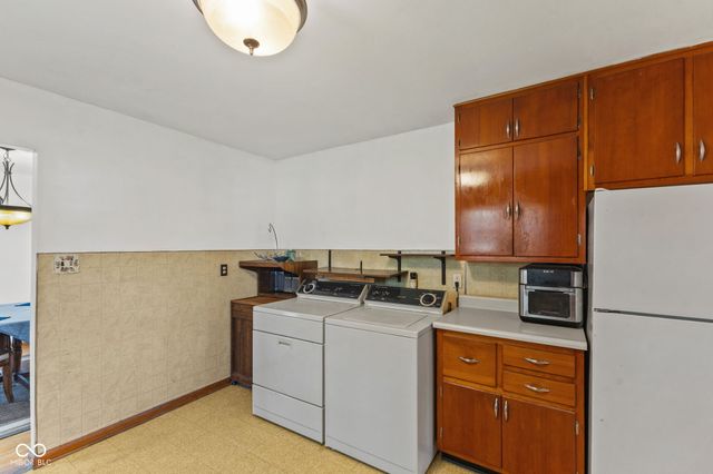 2363 S County Road 1050 E, Indianapolis, IN 46231