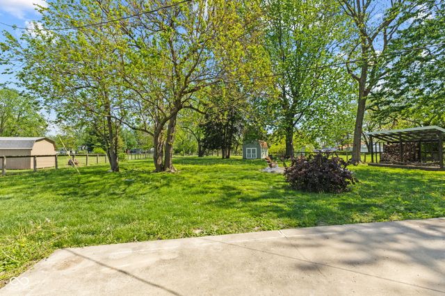 2363 S County Road 1050 E, Indianapolis, IN 46231