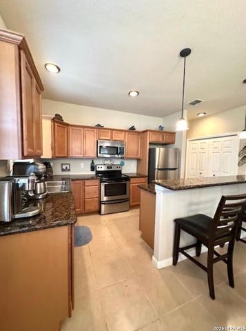 741 LOOKOUT DR, Canyon Lake, TX 78133