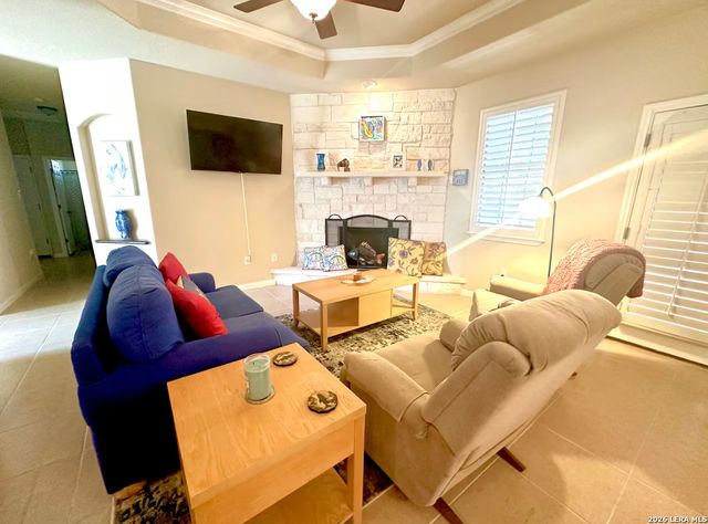 741 LOOKOUT DR, Canyon Lake, TX 78133