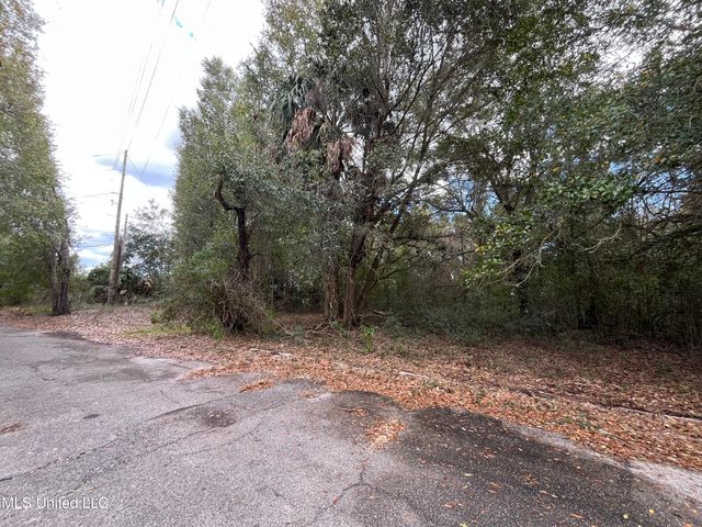 105 25th Street, Gulfport, MS 39507