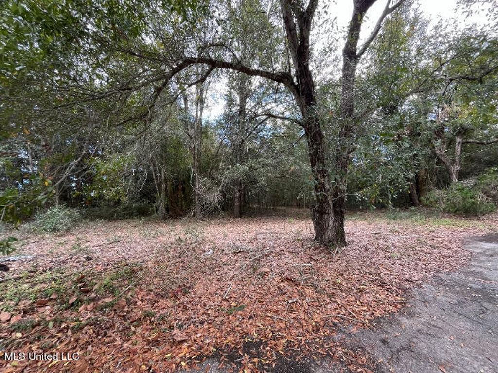 105 25th Street, Gulfport, MS 39507