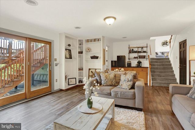 803 DUNBAR RD, Carlisle, PA 17013