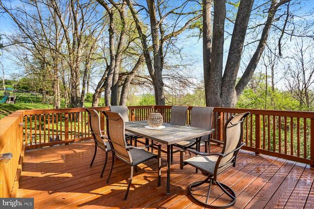 803 DUNBAR RD, Carlisle, PA 17013