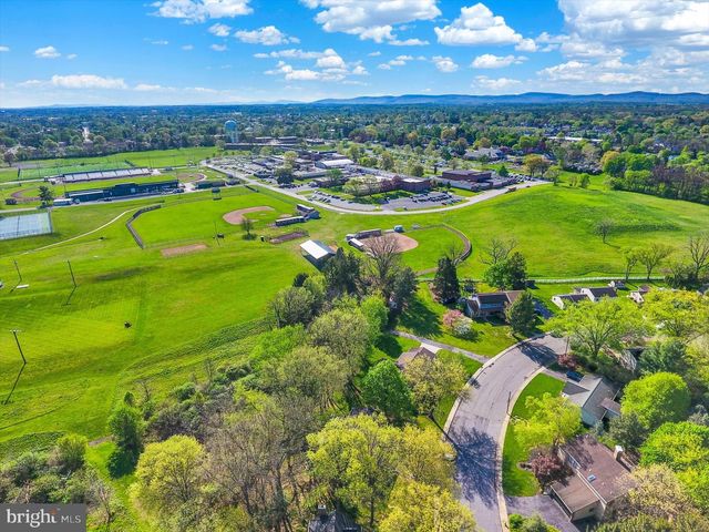 803 DUNBAR RD, Carlisle, PA 17013