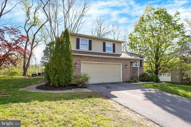 803 DUNBAR RD, Carlisle, PA 17013