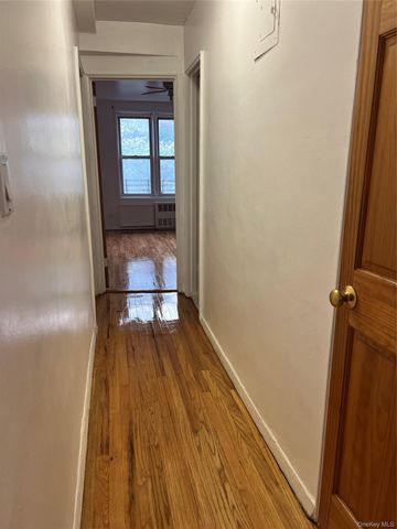 1332 Metropolitan Avenue 3G, Bronx, NY 10462