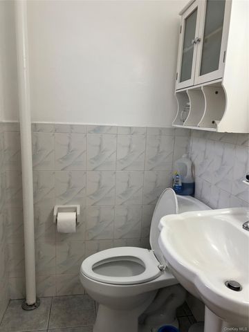 1332 Metropolitan Avenue 3G, Bronx, NY 10462