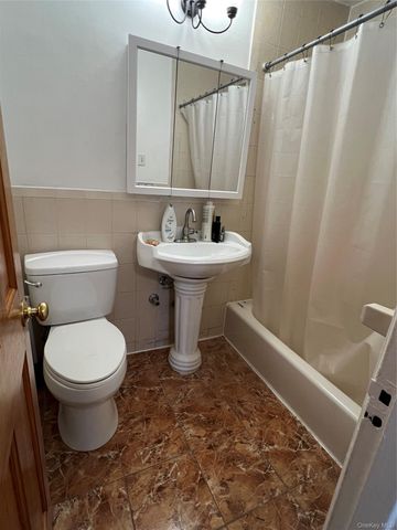 1332 Metropolitan Avenue 3G, Bronx, NY 10462