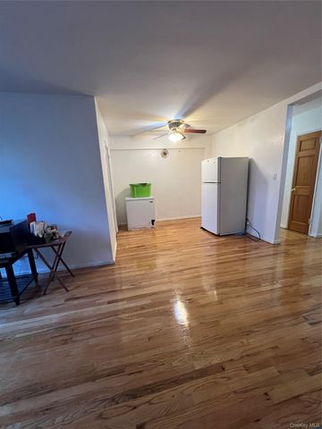 1332 Metropolitan Avenue 3G, Bronx, NY 10462