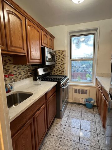 1332 Metropolitan Avenue 3G, Bronx, NY 10462