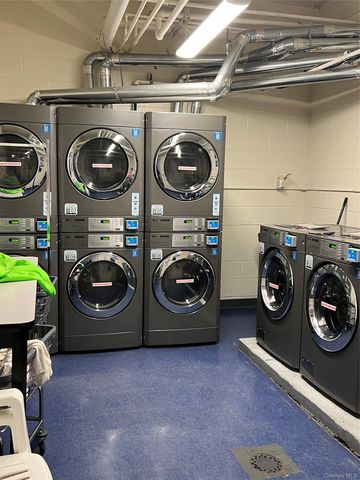 1332 Metropolitan Avenue 3G, Bronx, NY 10462