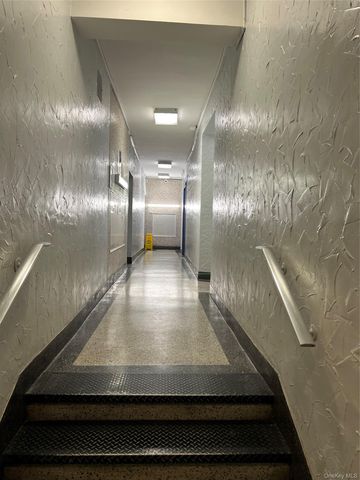 1332 Metropolitan Avenue 3G, Bronx, NY 10462