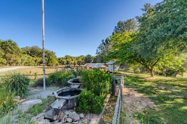 4863 Messing Rd, Valley Springs, CA 95252